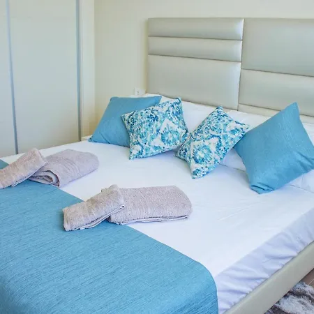 Golden Star Apartamento